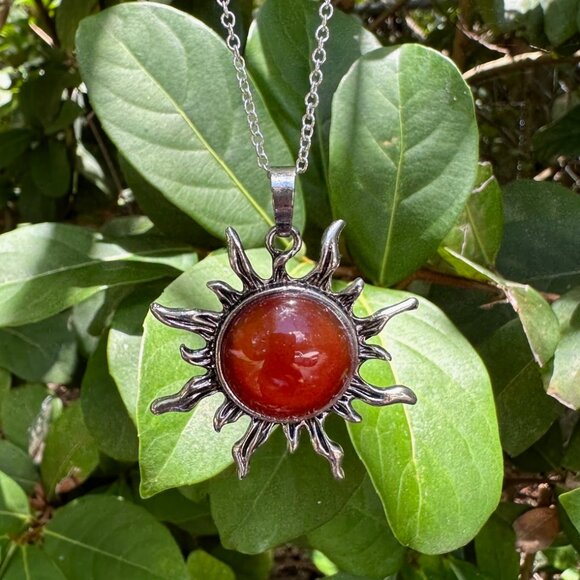 NEW Red Agate Sun Necklace Red Agate Sun Pendant w Silver Plated Chain - Picture 2 of 4
